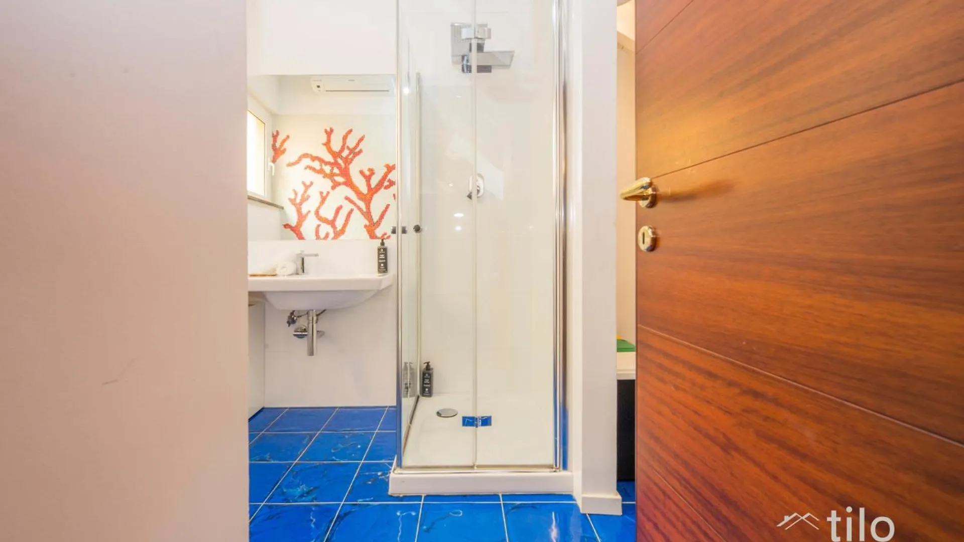 Aquarium 5'| 1Br | A/C| By Tilo Apartment Genoa 0*,  Italy