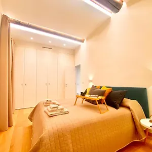 Apartment Stunning Apt San Lorenzo 19, Rolli Palace Unesco - Overlooking The Cathedral - Free Private Parking-, Genoa
